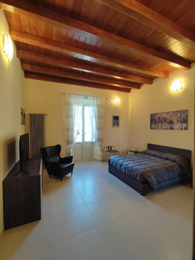 In Centro Rooms And Apartments Isola di Liri Екстериор снимка