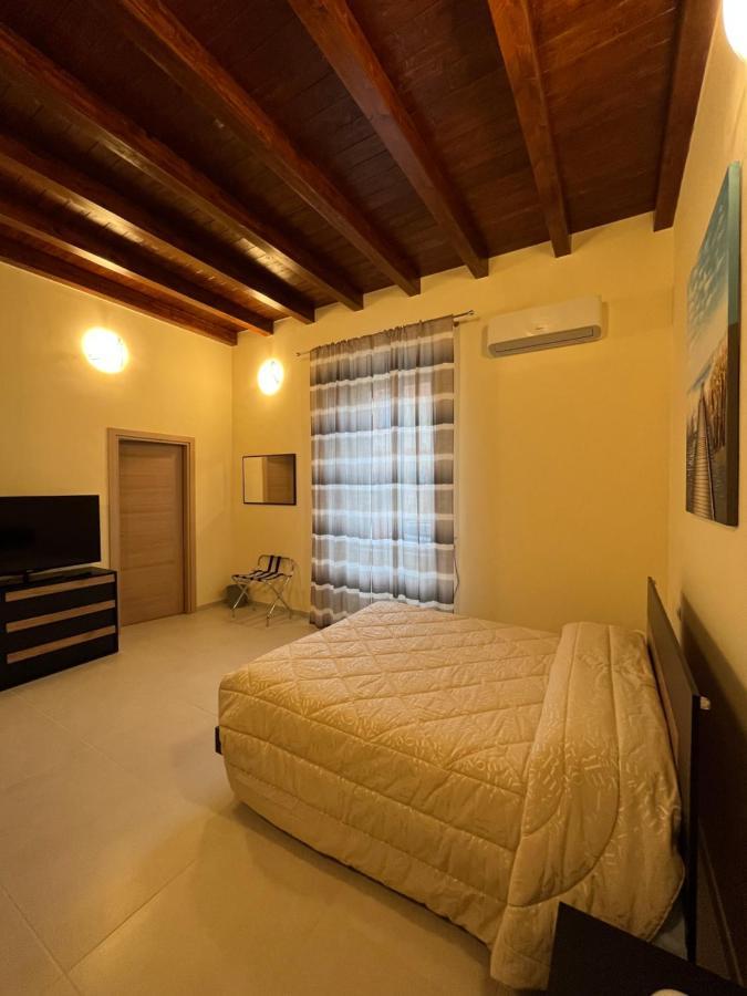 In Centro Rooms And Apartments Isola di Liri Екстериор снимка