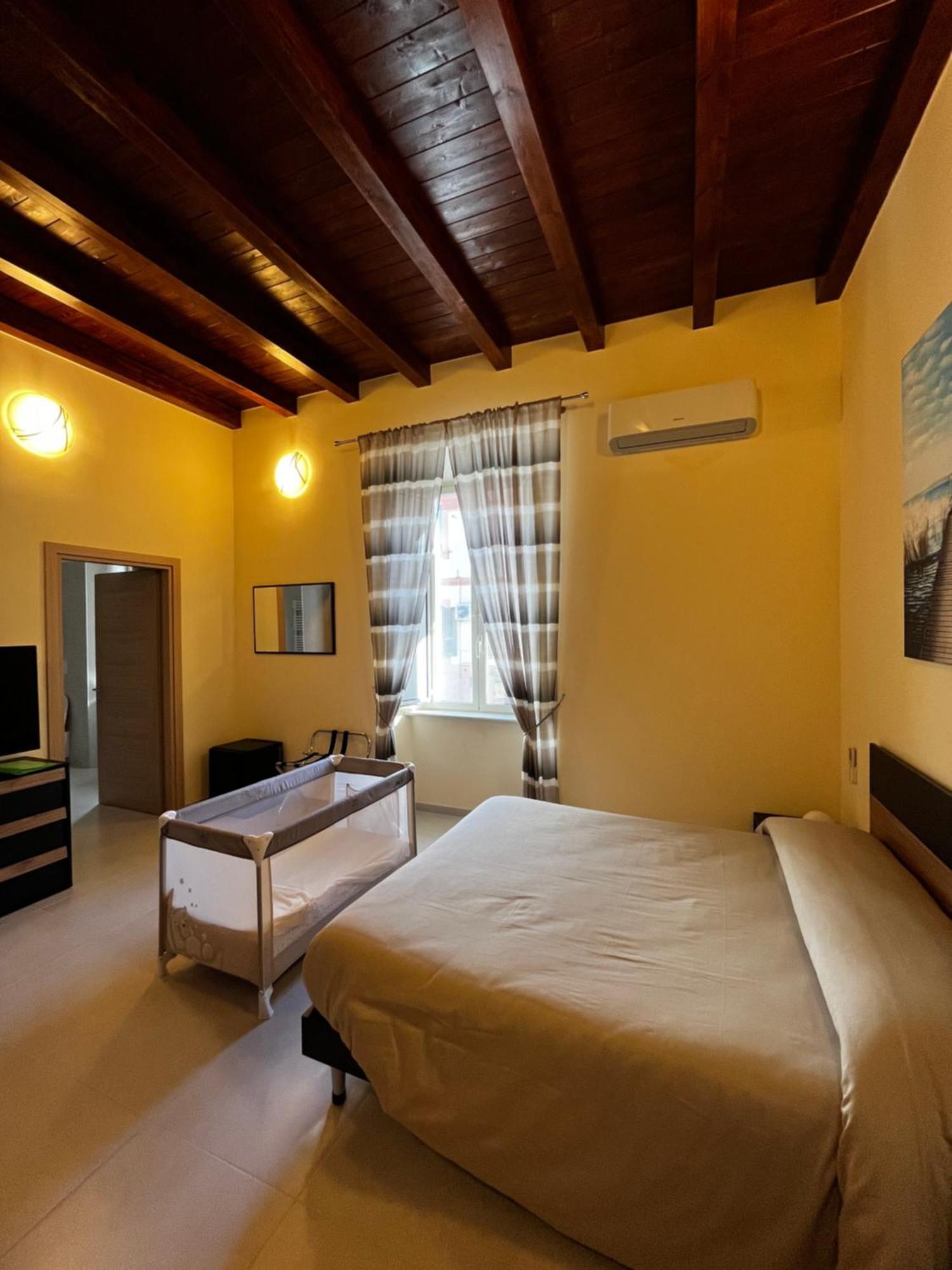 In Centro Rooms And Apartments Isola di Liri Екстериор снимка